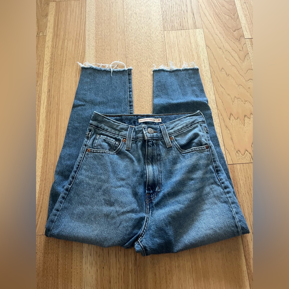 Levi’s High Rise Mom Jeans